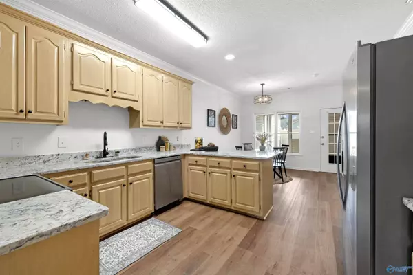 2125 Yorkshire Drive SE, Decatur, AL 35603