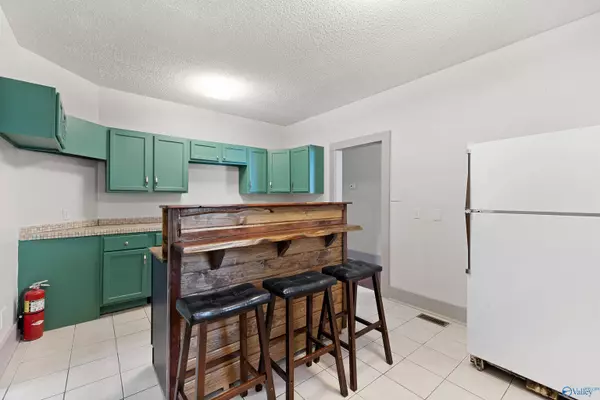 310 6th Avenue NW, Decatur, AL 35601