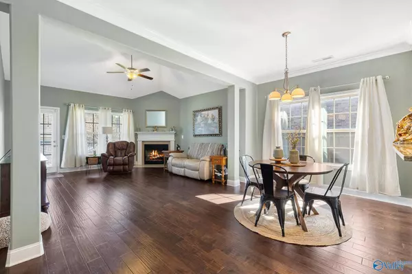 78 Churchill Terrace, Decatur, AL 35603