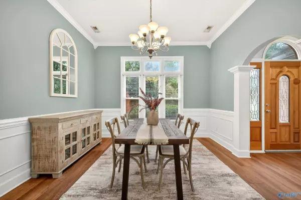 148 Cove Creek Drive, Decatur, AL 35603