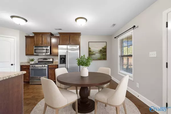 12 Pecan Circle, Decatur, AL 35603