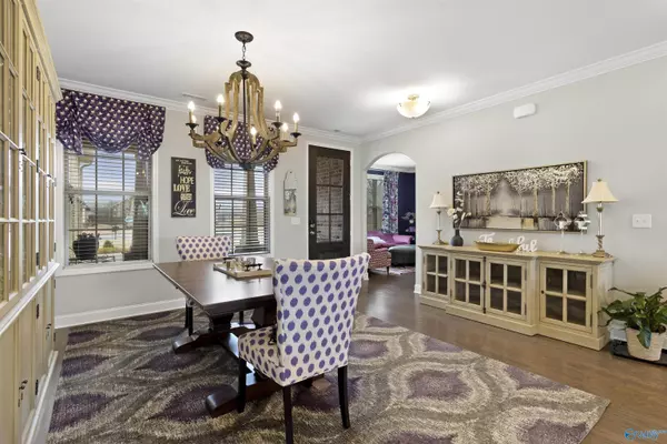 181 Bakers Farm Drive, Decatur, AL 35603