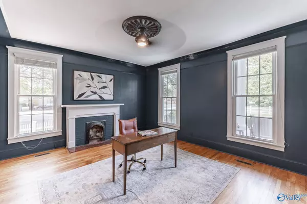 904 Line Street NE, Decatur, AL 35601