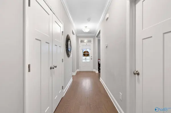 217 Willow Bank Circle, Decatur, AL 35603