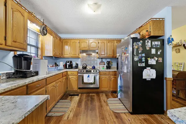 437 Old Six Mile Road, Somerville, AL 35670