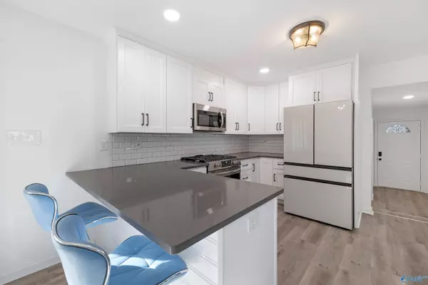 153 Autumnwood Trail, Decatur, AL 35603