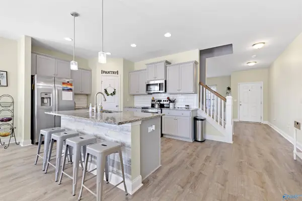 61 Sage Oak Drive, Decatur, AL 35603