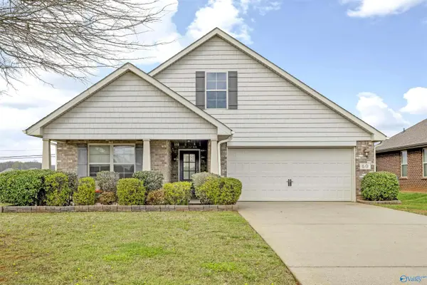 60 Weeping Willow Lane, Decatur, AL 35603