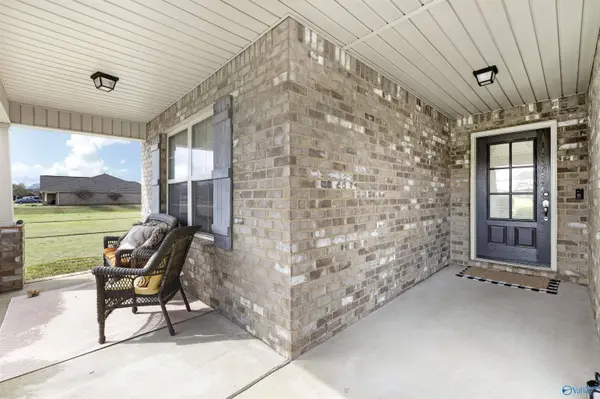 60 Weeping Willow Lane, Decatur, AL 35603