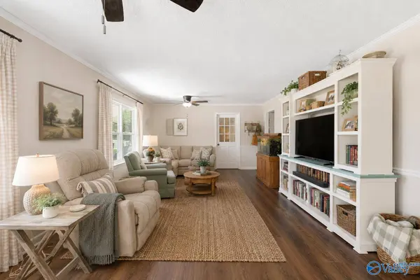 98 Johnson Road, Danville, AL 35619