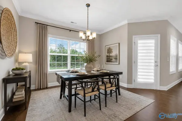 35 Winchester Drive, Decatur, AL 35603