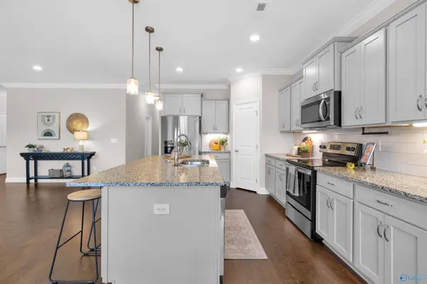 35 Winchester Drive, Decatur, AL 35603