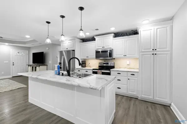 65 County Road 1251, Vinemont, AL 35179