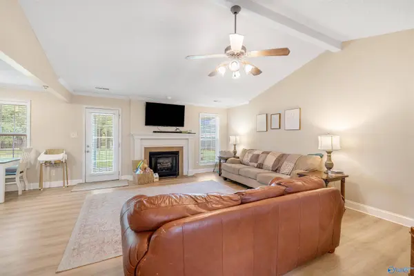 111 Gin Creek Crossing, Decatur, AL 35603