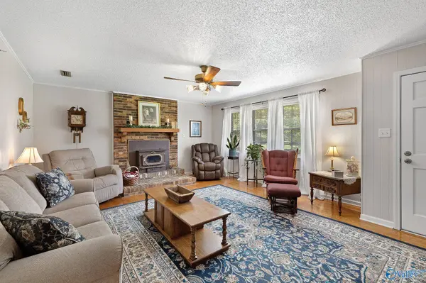737 Community Lane, Hartselle, AL 35640