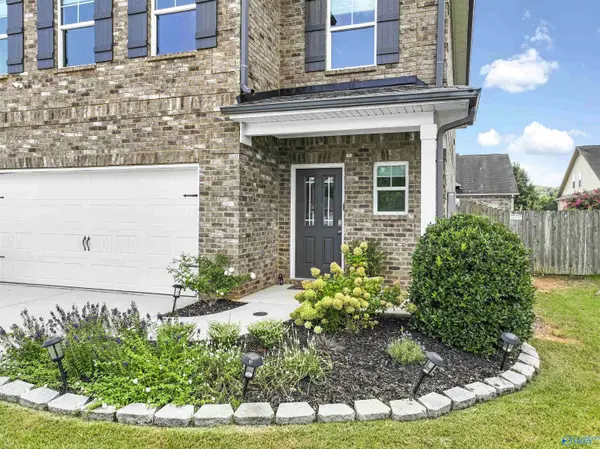 14 Shadow Way, Decatur, AL 35603