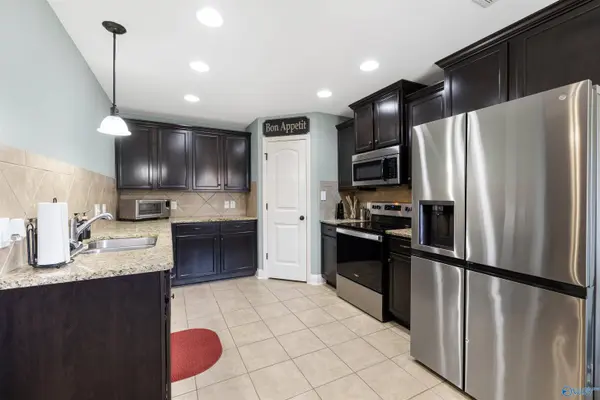 57 Weeping Willow Lane, Decatur, AL 35603