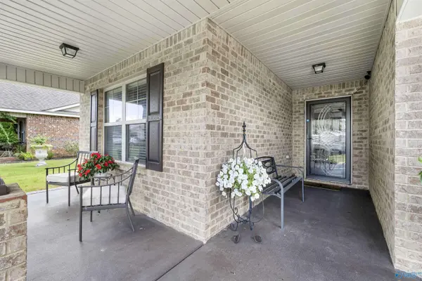 57 Weeping Willow Lane, Decatur, AL 35603