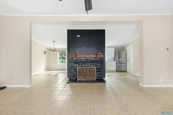 89 Red Bud Lane, Decatur, AL 35603