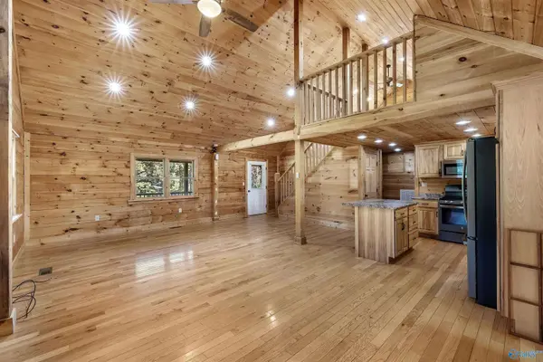 1379 Perkins Wood Road, Hartselle, AL 35640
