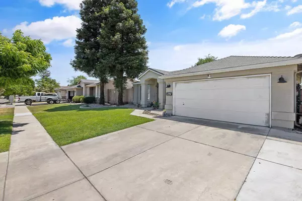 1797 Hatch Avenue, Tulare, CA 93274
