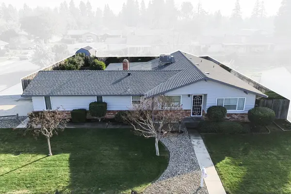 2415 E Feemster Avenue, Visalia, CA 93292