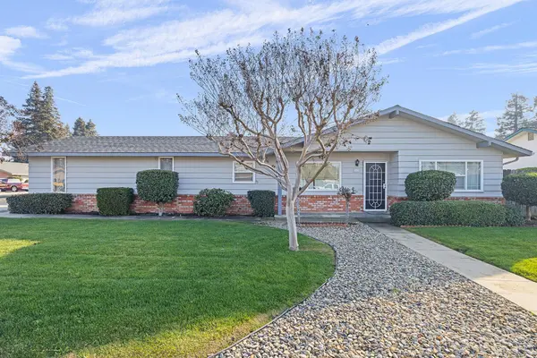 2415 E Feemster Avenue, Visalia, CA 93292