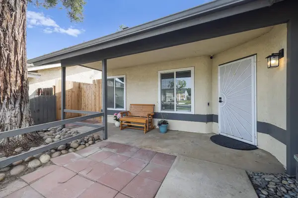 1136 N Atwood Street, Visalia, CA 93291