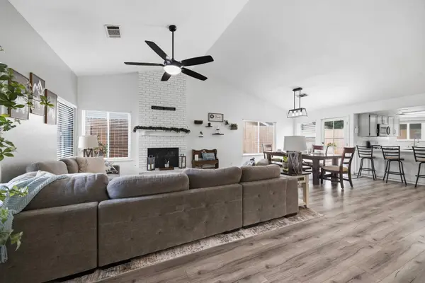 1136 N Atwood Street, Visalia, CA 93291