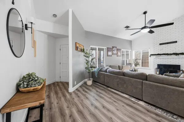 1136 N Atwood Street, Visalia, CA 93291