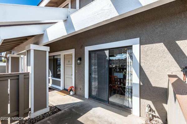 1153 E Foster Road #B, Santa Maria, CA 93455