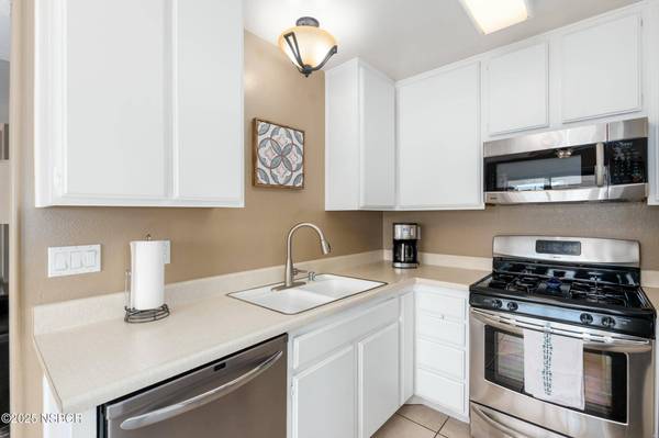 1153 E Foster Road #B, Santa Maria, CA 93455