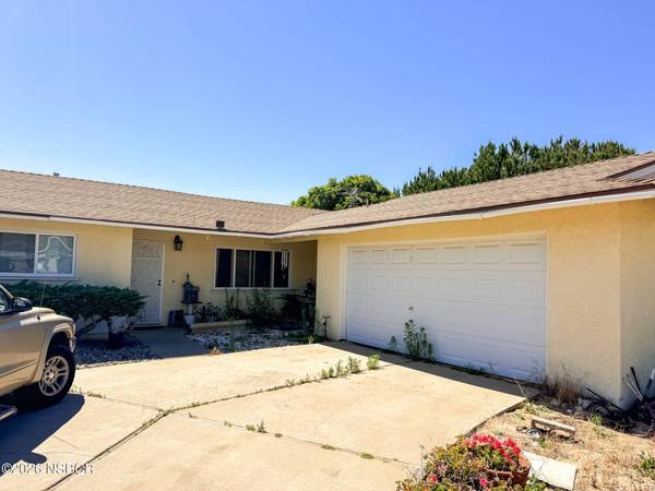 335 Mooncrest LN, Santa Maria, CA 93455