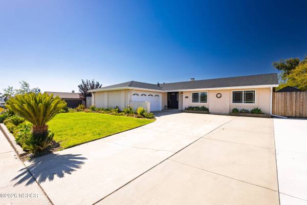 393 Mountain View DR, Santa Maria, CA 93455