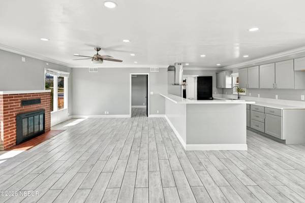325 Harsin LN, Santa Maria, CA 93455