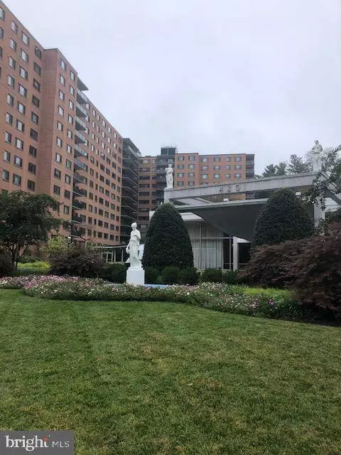 4201 CATHEDRAL AVE NW #905E, Washington, DC 20016