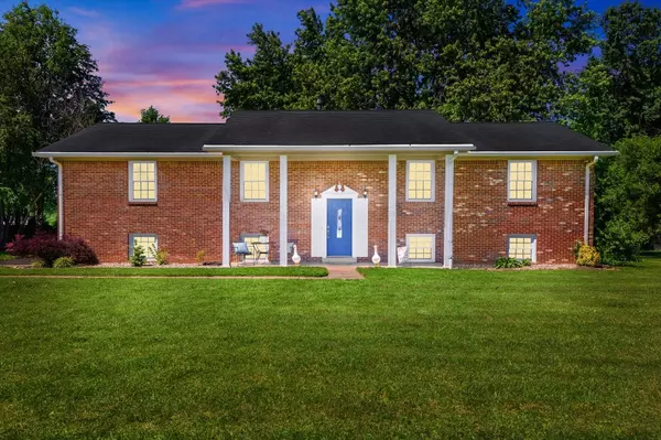 606 El Dorado Dr, Elizabethtown, KY 42701-2810