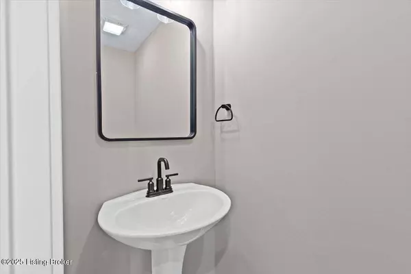 432 Sandy Circle Cir, Elizabethtown, KY 42701