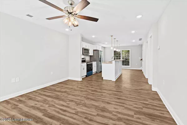 404 Sandy Circle Cir, Elizabethtown, KY 42701