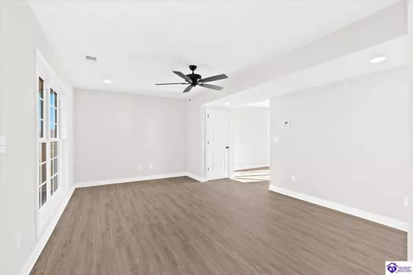 401 Sandy Circle, Elizabethtown, KY 42701