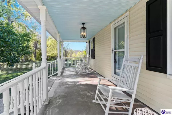 315 Blowing Springs Road, Greensburg, KY 42743