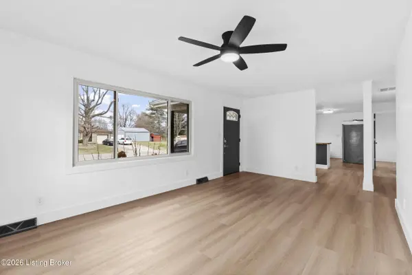 5500 Jessamine Ln, Louisville, KY 40258