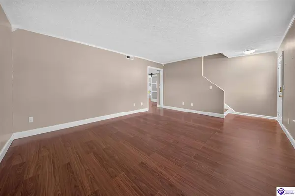 200 Scarlet Avenue, Radcliff, KY 40160