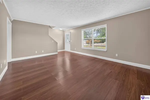 200 Scarlet Avenue, Radcliff, KY 40160