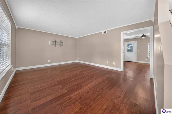 200 Scarlet Avenue, Radcliff, KY 40160
