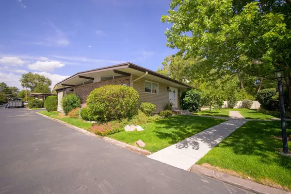 4533 S TANGLEWOOD DR E, Holladay, UT 84117