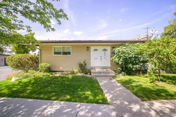 4533 S TANGLEWOOD DR E, Holladay, UT 84117