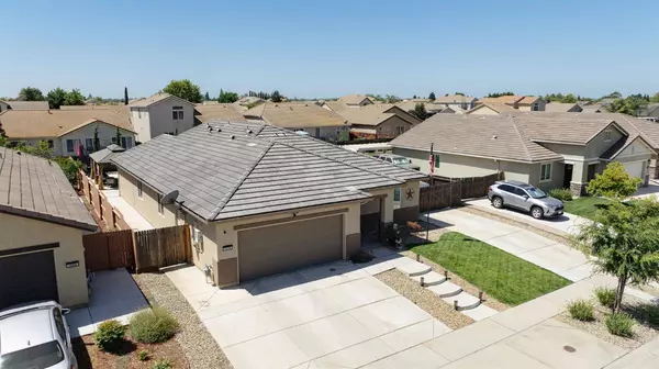 1374 Deerwood ST, Plumas Lake, CA 95961