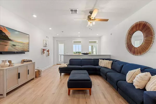 7161 NEMOURS Pkwy, Orlando, FL 32827