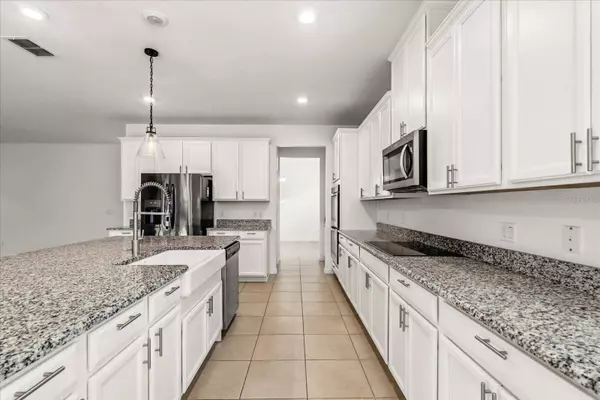 3925 GREEN SABAL DR, Orlando, FL 32824